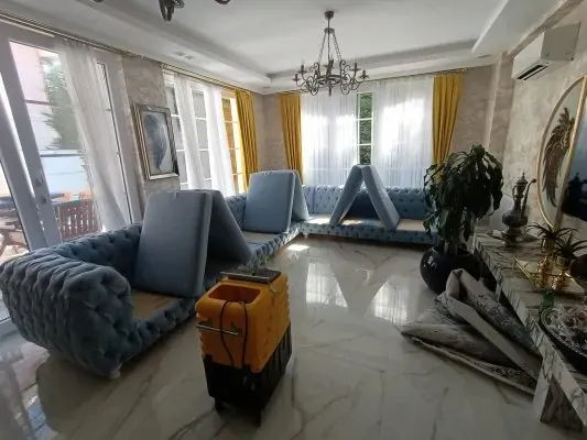 Kadıköy’de ev ve ofisler için profesyonel yerinde koltuk yıkama hizmeti